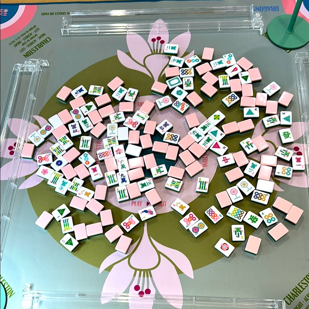 OH MY MAHJONG La Fete tiles pink
